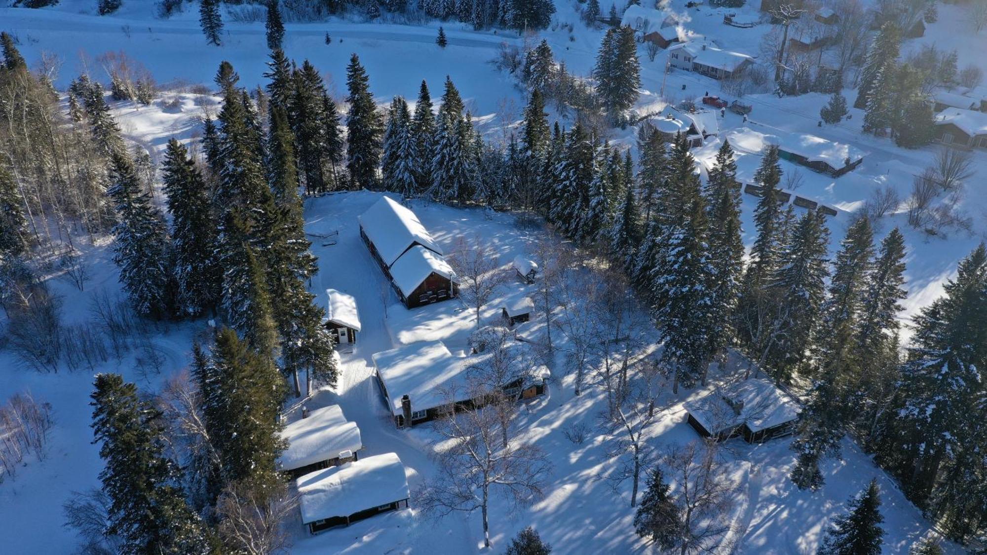 Domaine Le Bostonnais - Le Village En Bois Rond La Tuque Buitenkant foto